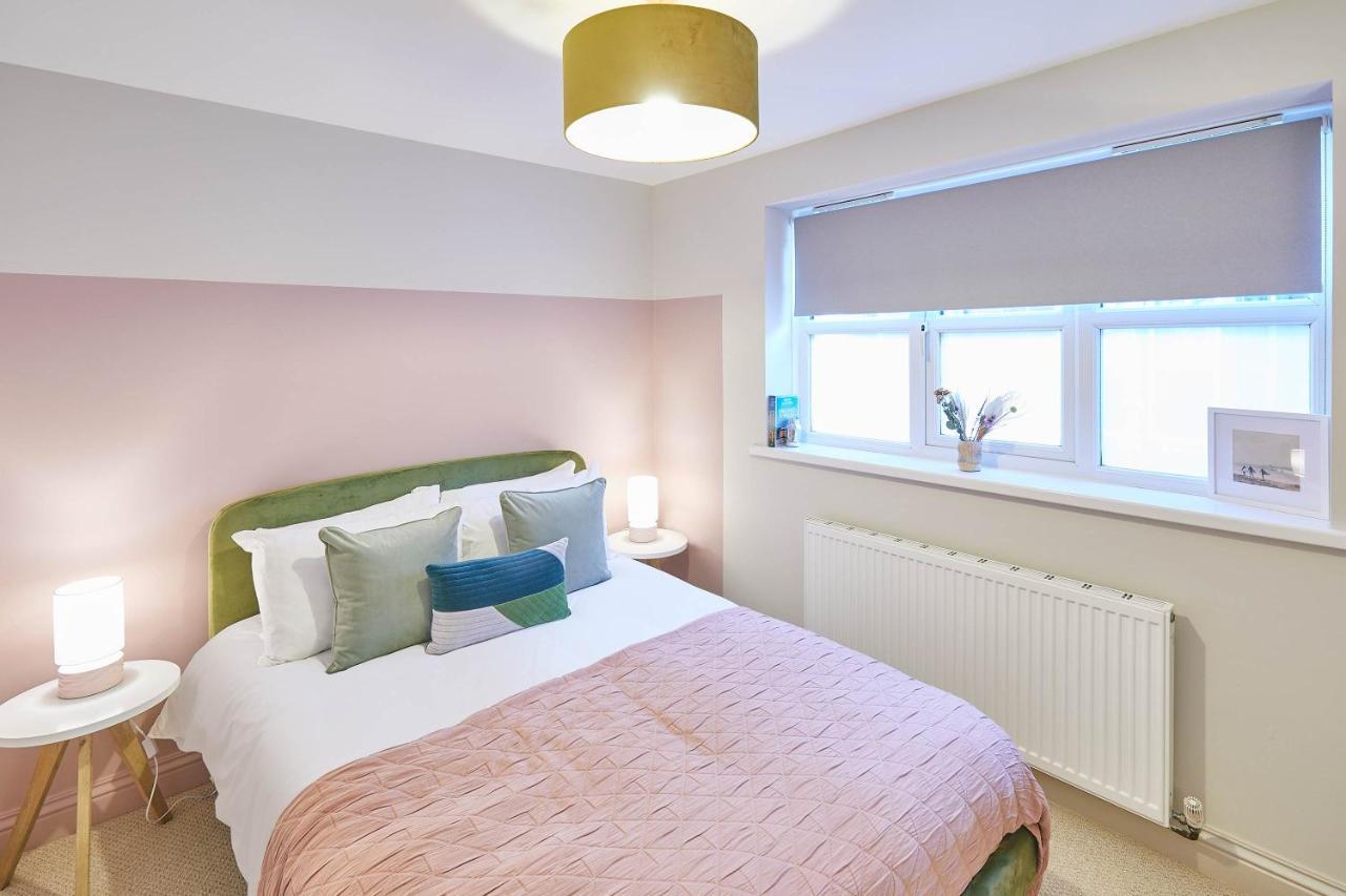 Host & Stay - 'Salty' Seaview Солтбърн-бай-дъ-Сий Екстериор снимка