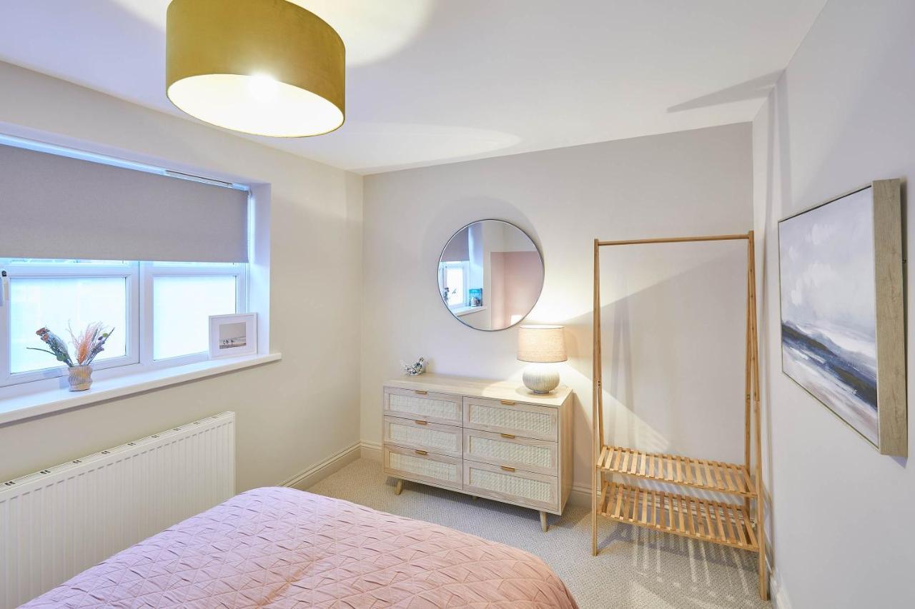 Host & Stay - 'Salty' Seaview Солтбърн-бай-дъ-Сий Екстериор снимка